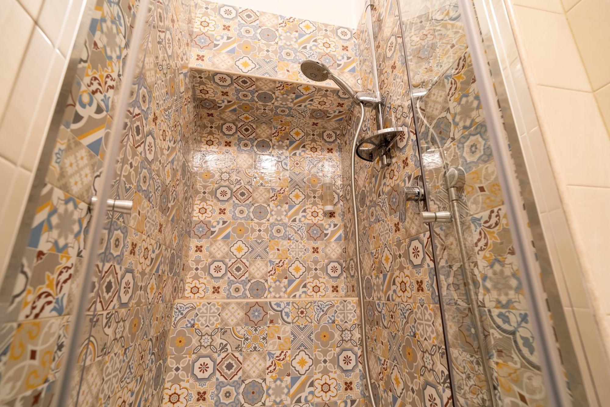 Florita Napoli Hotel ภายนอก รูปภาพ